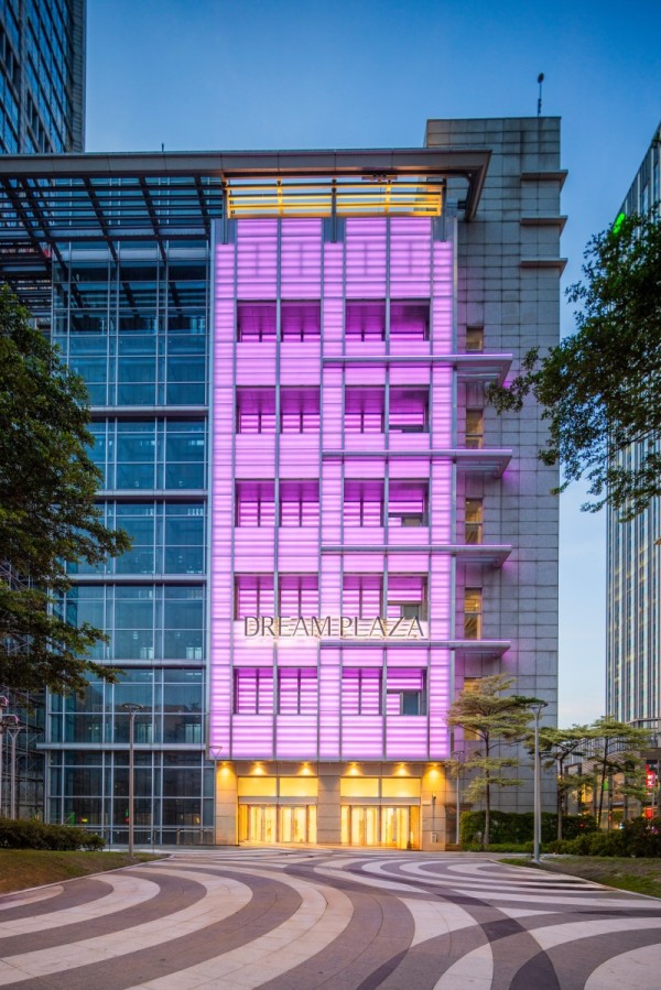 信義DREAM PLAZA 7/25開幕品牌整理!全球最大星巴克,饗賓全新餐酒Buffet同步登場