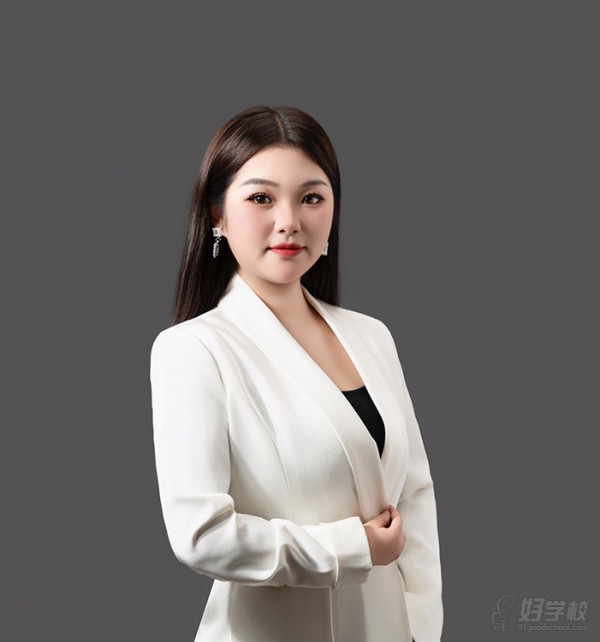 上海高级个人形象设计培训提升班 上海伊尚美薇化妆美甲纹绣皮肤管理培训学院