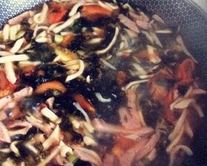 晨起均衡营养宝藏汤——中老年人营养餐单的做法 步骤3
