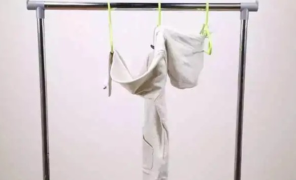潮湿天气衣服怎么晒都不干该怎么办?潮湿天气如何快速晒干衣服？