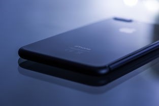 科沃斯品牌扫地机器人，高效清洁，智能生活