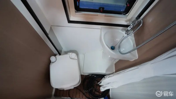 153844ji9wsf2mx7sf3hnx.jpg