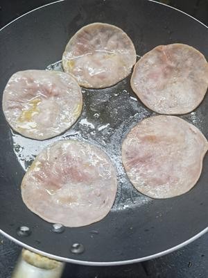 自制快手早餐三明治,营养健康的做法 步骤2