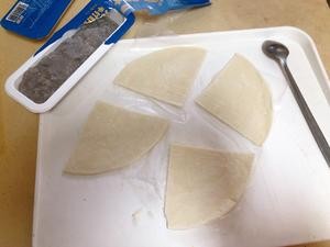 快手早餐虾滑手抓饼的做法 步骤1