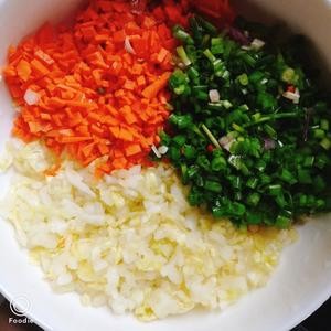 【收藏】大人小孩都爱吃,快手早餐,蔬菜鸡蛋饼的做法 步骤2