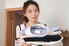 3秒快速叠衣服小技巧,一分钟学会,网友:不学太亏了视频封面