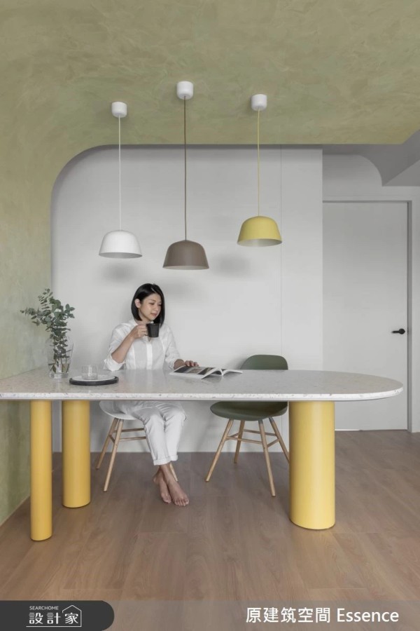 从 HAY 到 IKEA 都在疯！最适合春夏的「多巴铵」居家风格布置，你会了吗？ (图/设计家) 