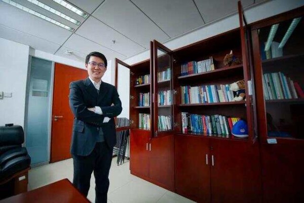 读书是一种理想:走进北大教授秦雪征的书房