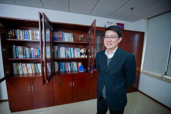 读书是一种理想:走进北大教授秦雪征的书房