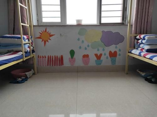 英华学校小学部一二三年级宿舍文化建设之折纸活动