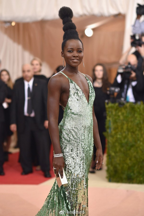 CALVIN KLEIN Lupita Nyong - eco dress