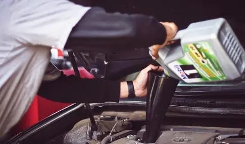 汽车怎么开比较省油：10个技巧提高燃油效率-有驾