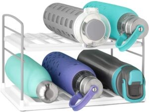 可以盛放水杯的架子：YouCopia UpSpace Water Bottle Organizer