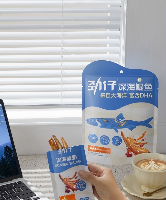 劲仔深海鳀鱼凭什么成为健康零食 “顶流”？答案来了
