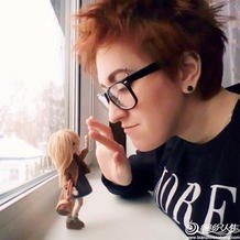 二次元改版三次元被吐槽，她却用一双巧手用毛线将纸片人变“活”了