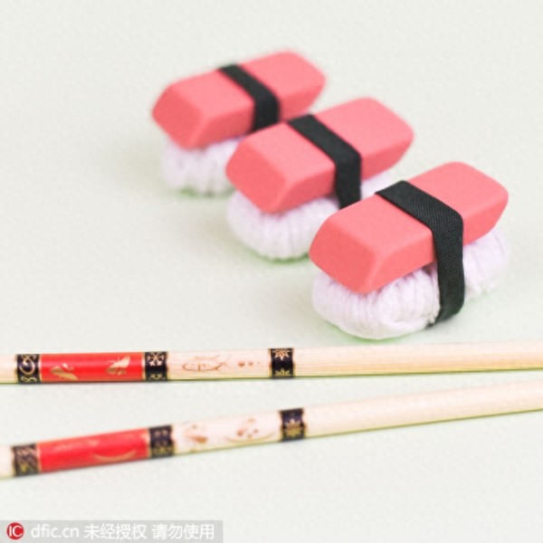 她把生活杂物变成了“美食” 不做骗纸可惜了