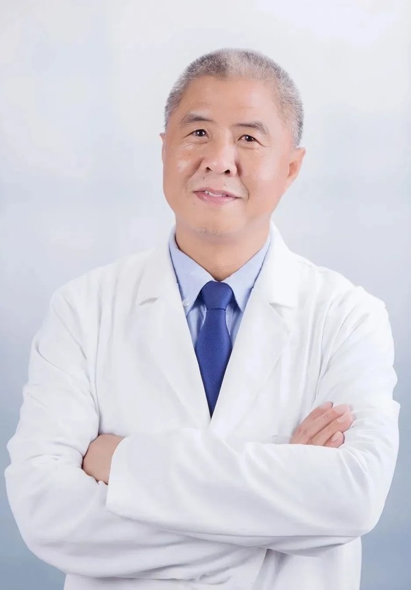 各位打工人:您的颈椎健康余额已不足!速学 3 招急救术,办公室原地续命...