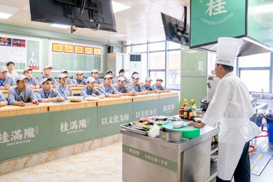 烹饪培训速成班，新东方厨师短期培训班怎么样
