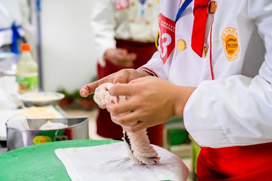 烹饪培训速成班，新东方厨师短期培训班怎么样