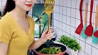 家里的小物件多，用这个小挂钩集中收纳，节省空间 #实用好物 #好物分享 #挂钩