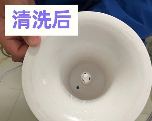 马桶污垢厚度过大，如何彻底清洁（马桶污垢清除技巧与建议） 第2张