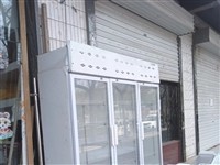 展示柜高2米宽1.8米,制冷效果好!