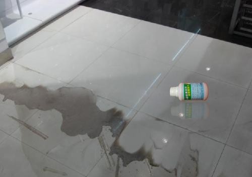 瓷砖陈年水垢怎样清理