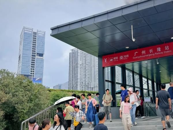 我是“大号地铁”，我同意你“丝滑”出行-有驾