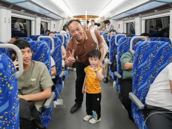 我是“大号地铁”，我同意你“丝滑”出行-有驾