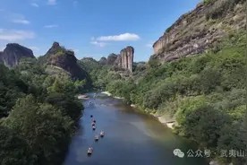 武夷山:茶旅融合 游客春日享受慢生活图片