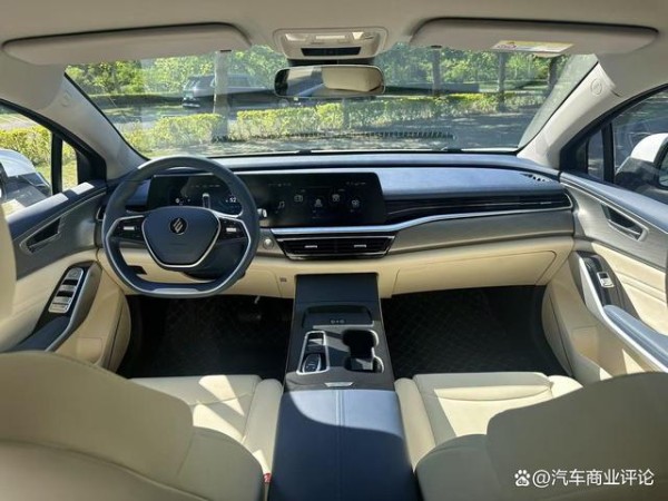 羿驰05：开启高效出行新篇章-有驾