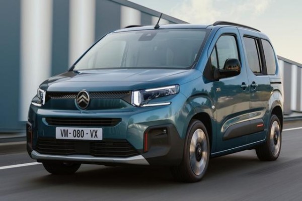 2025 年最佳家用电动汽车 - 完美应对生活中的各种情况-有驾