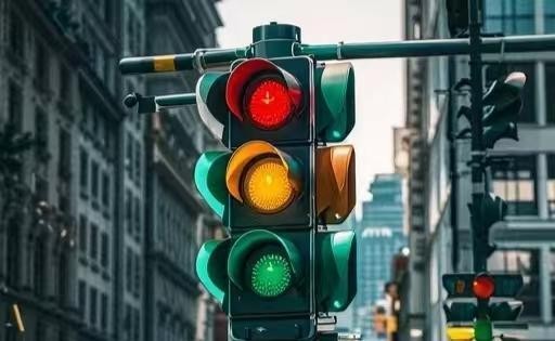 为什么你的车总比别人费油？这15个省油技巧太实用了-有驾