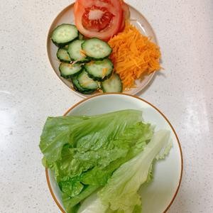 家庭版牛肉小汉堡(附带牛肉饼制作方法)的做法 步骤2
