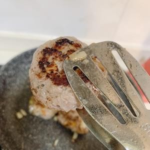 家庭版牛肉小汉堡(附带牛肉饼制作方法)的做法 步骤11