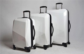 拉杆旅行箱的特点 拉杆旅行箱价格是多少