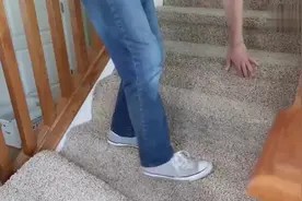 地毯脏了自己就能洗,教你轻松洗地毯,你家的地毯多久没洗了?视频封面
