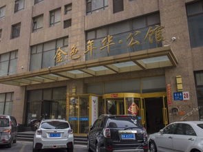大连西安路公寓附近哪里有卖衣服的店铺？