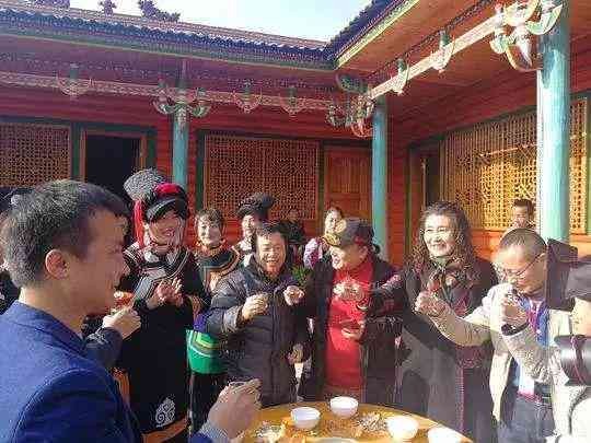 现代诗歌创作指南：从灵感捕捉到范文展示，全方位解析创作技巧与实践