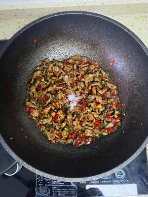 爆炒鸡胗的做法 步骤9