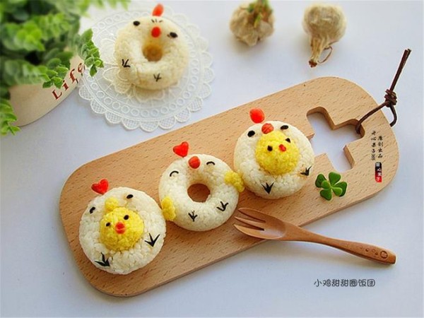甜甜圈巧做小鸡米饭团的做法