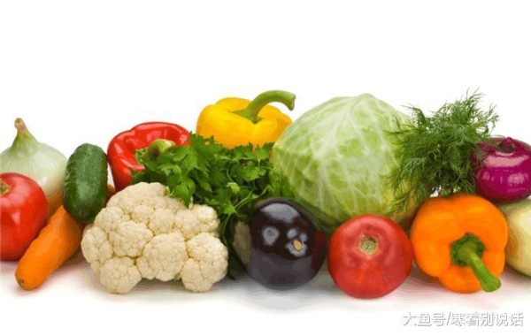 生活百科: 四种挑选食材小技巧, 西红柿顶部凸出部分是点过激素的