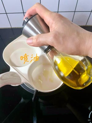 中西合璧，芝士蛋堡的做法 步骤4