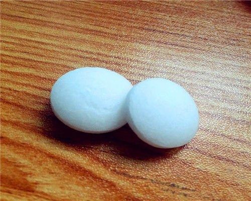 樟脑丸味道太大？教你3个小妙招轻松去除异味，效果真的太好了