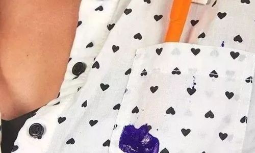 白色衣服发黄清洗小妙招