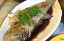 蒸鲈鱼