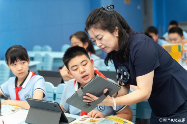 《山东科技报》刊登山东师范大学附属小学科创教育实践案例《让科技教育扎根日常》