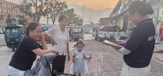 营业厅里的“小白杨”王长莉：向下扎根向上生长