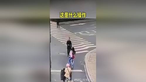 这是什么操作？彻底无语了