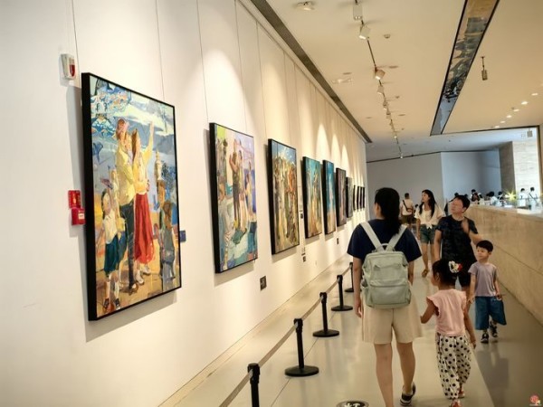对平凡生活最诗意的礼赞——兰静怡油画展亮相山东美术馆